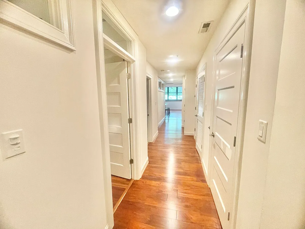 Building Photo - 426 Granby St #2B