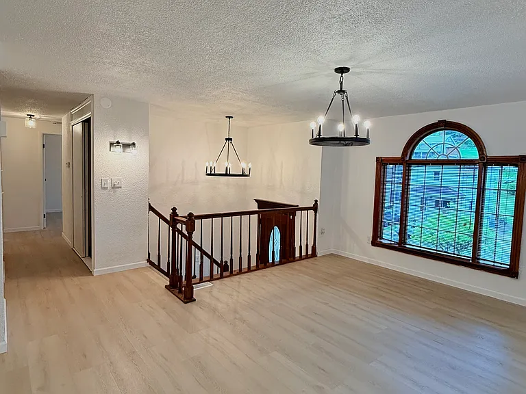 57 Zeller St — Photo 17