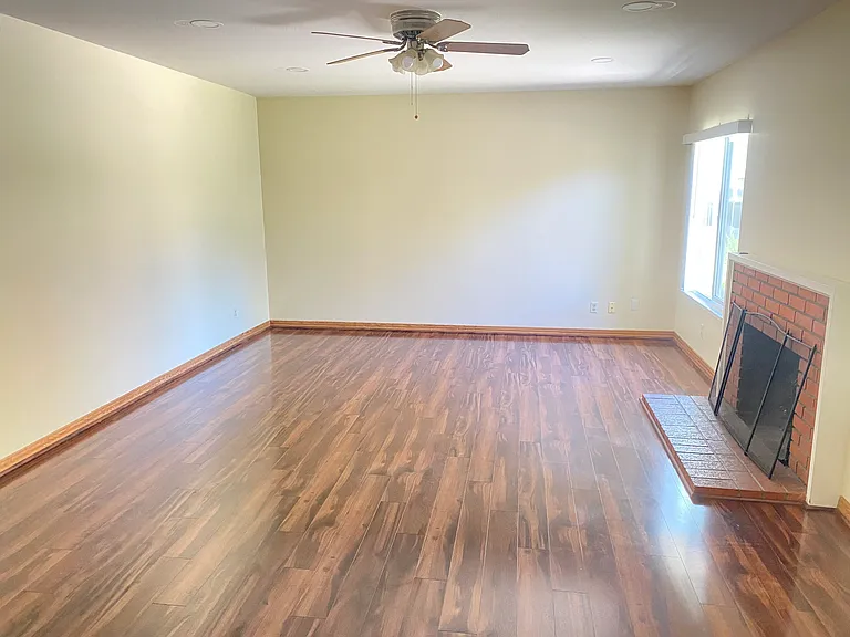 662 Catalina Dr — Photo 20