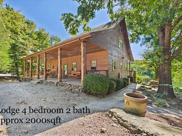 962 Riverside Dr, Flippin, AR 72634