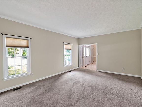 5th image of 102 Melvins End
