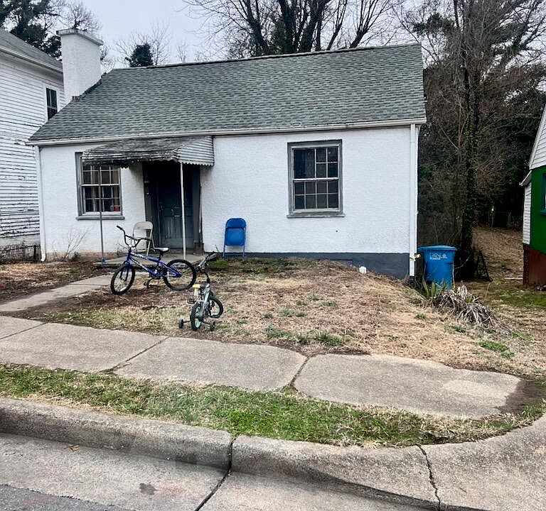 1st image of 724 Harrison Ave NW