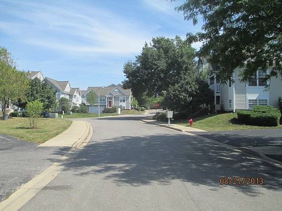 2nd image of 2832 Shelly Ln