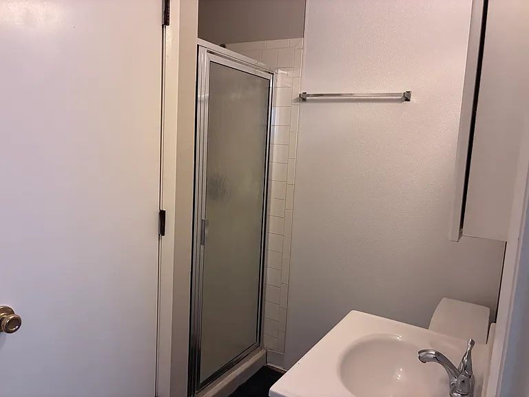 1026 N Jefferson St #B — Photo 9