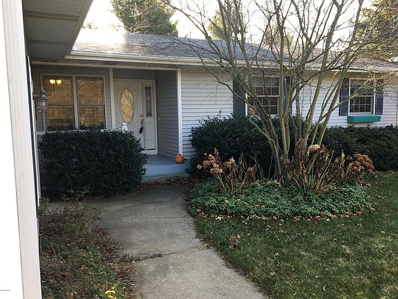3rd image of 16674 Ashley Ln
