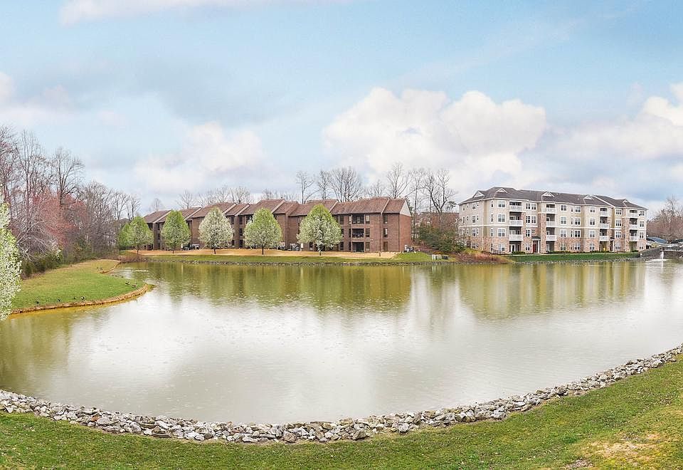 1st image of 44763 Woodlake Ct Unit 7A
