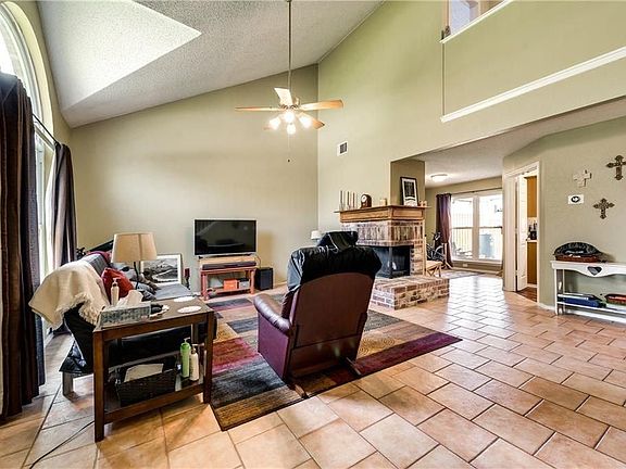 3rd image of 3009 Alyssum Ct #3009