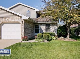 1413 Strawberry Hill Dr, Lockport, IL