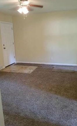 3rd image of 9001 Richards Dr