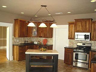 3rd image of 741 N Louisa Ave