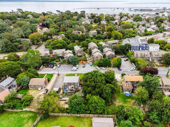 7 Old Colony Way, Provincetown, MA 02657
