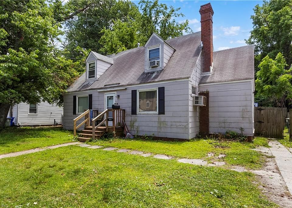 2nd image of 319 Ashlawn Dr