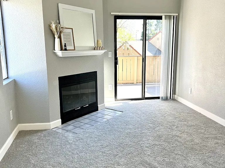 Arbor Pointe Apartments — Photo 16