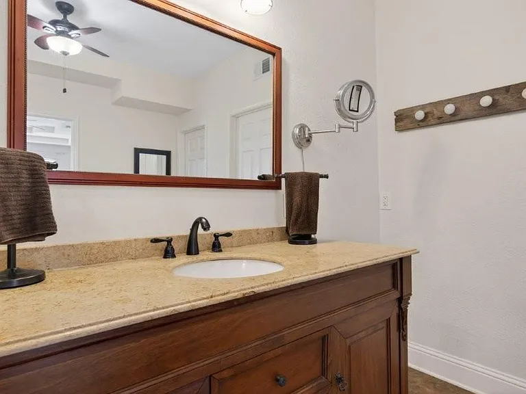 6610 Sprigg St — Photo 27