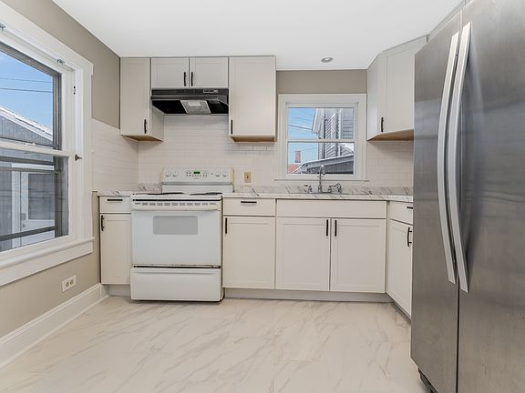 5th image of 22 Park Ave