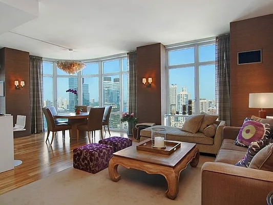 Sold by Sotheby's International Realty | media 1