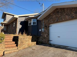 7904 Sissonville Dr, Sissonville, WV 25320
