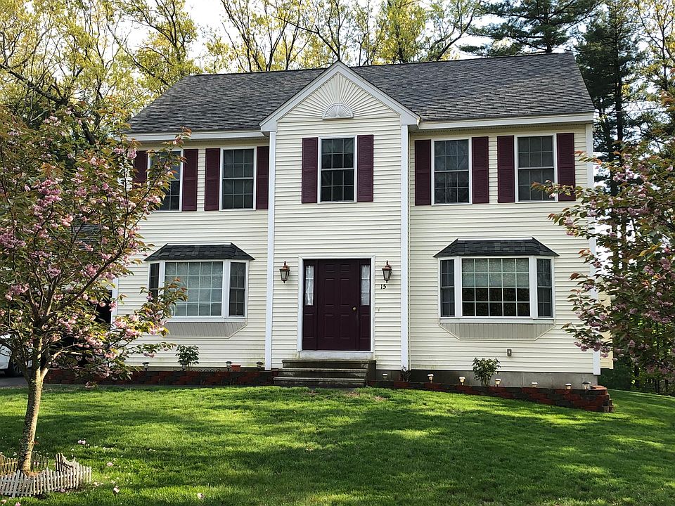 1st image of 15 Pitarys Dr