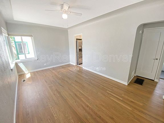 5th image of 4960 Decatur St