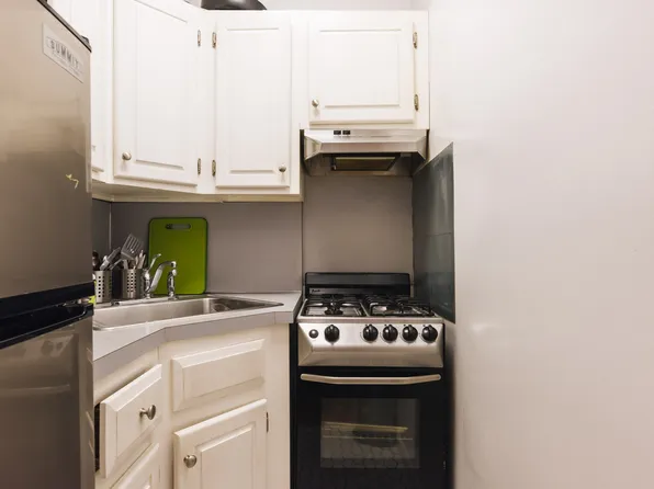 112 West 72nd Street image 7 of 14