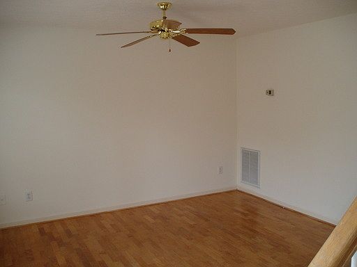 2nd image of 408 Alta Ln APT 03