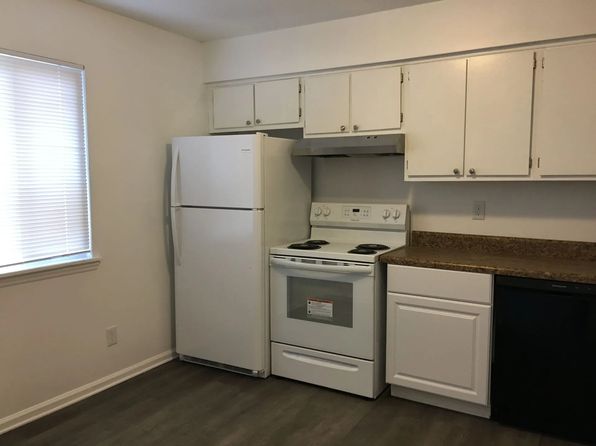 C2-2733 Holloway St