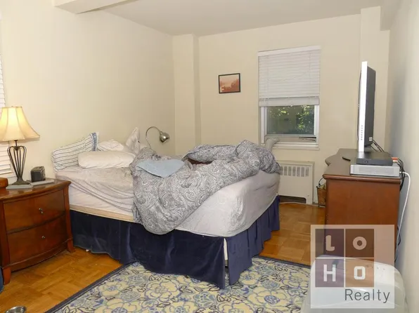 550 Grand Street image 1 of 3