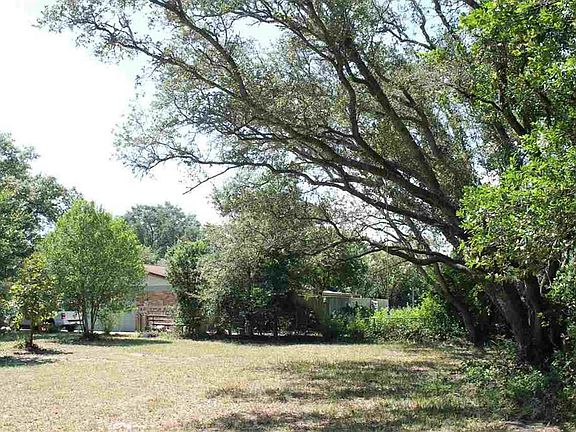 5th image of 112 San Carlos Ave