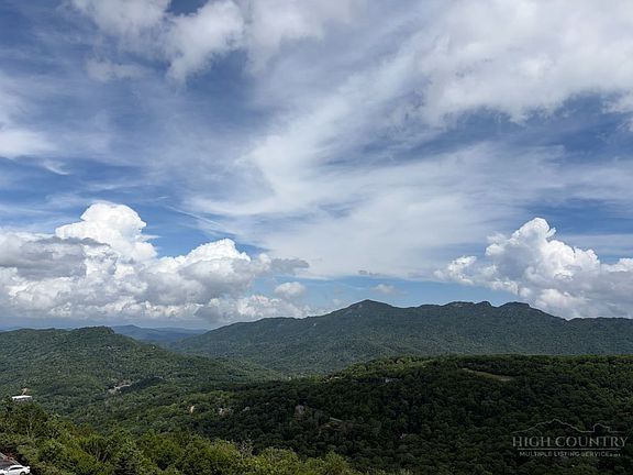 4th image of 303 Sugar Top Drive #2506
