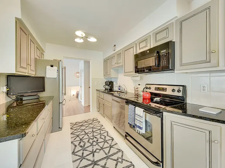33460 N Lakeview Ct — Photo 15