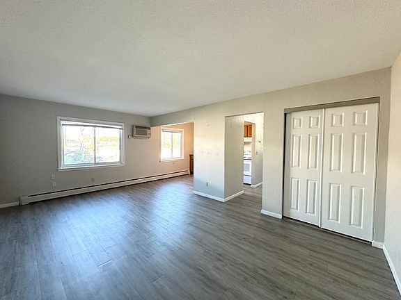 3rd image of 8216 W 31st St #10