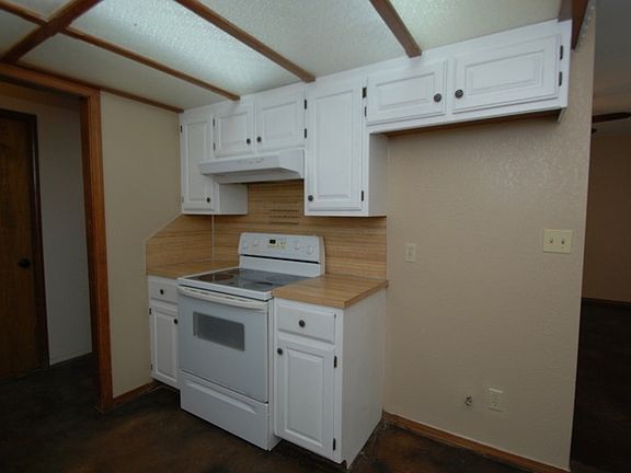 3rd image of 16462 S 61st West Ave