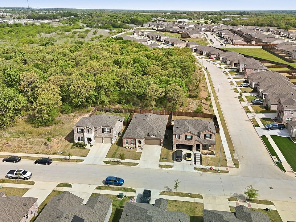 1st image of 7109 Greenfield Dr