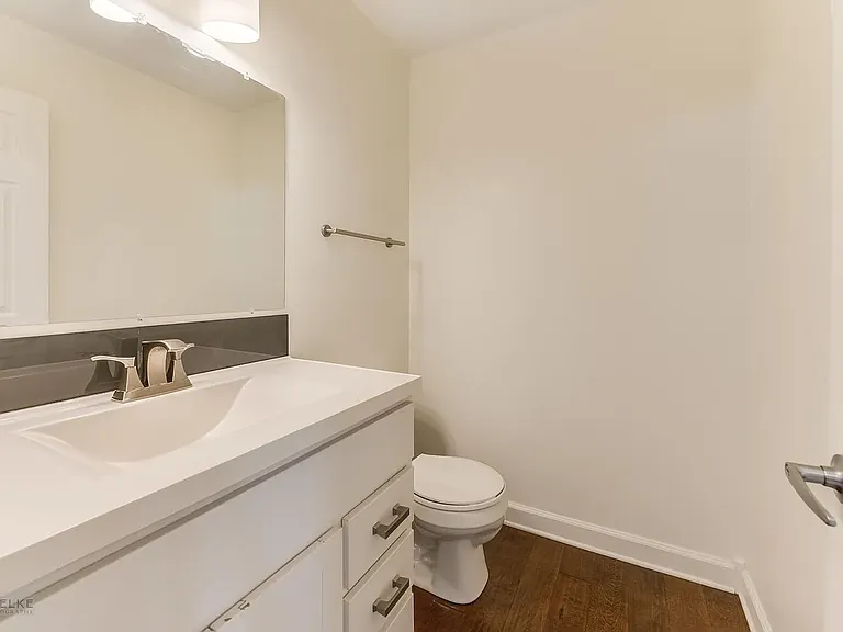 3220 Cool Springs Ct — Photo 5