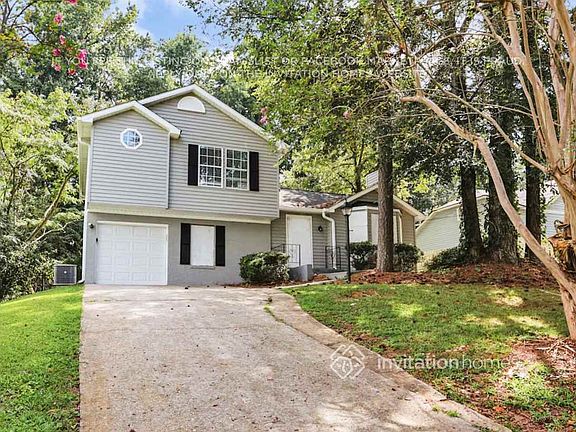 3rd image of 3728 Adamsville Dr SW