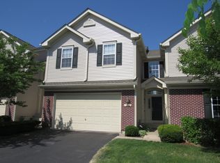 11 Shade Tree Ct, Algonquin, IL 60102