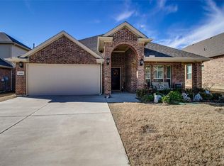 3525 Thunder Dr, Sachse, TX 75048