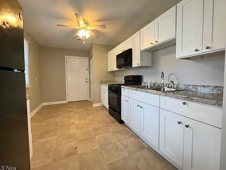 1419 Davista Ave — Photo 4