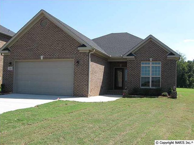 1st image of 104 Walnut Cove Blvd