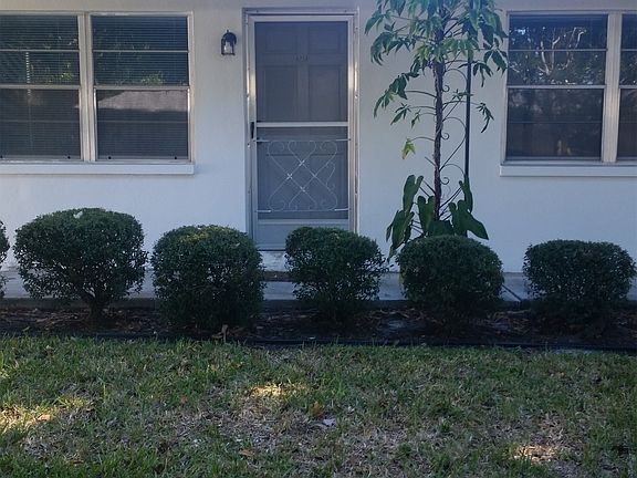 4th image of 6757 49th Ave N
