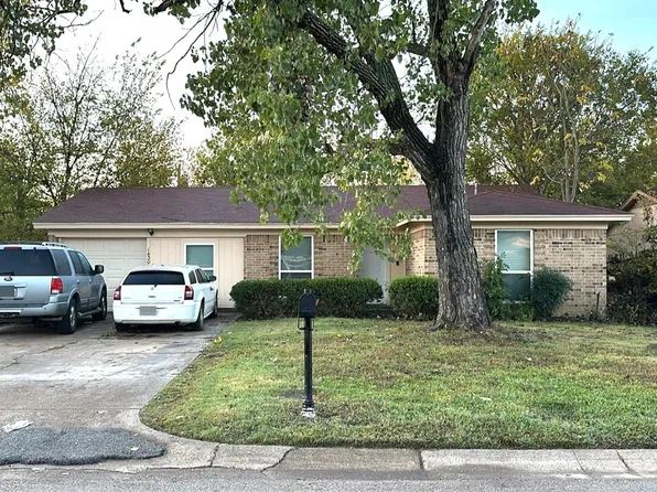 14306 Horseshoe Trl, Balch Springs, TX 75180