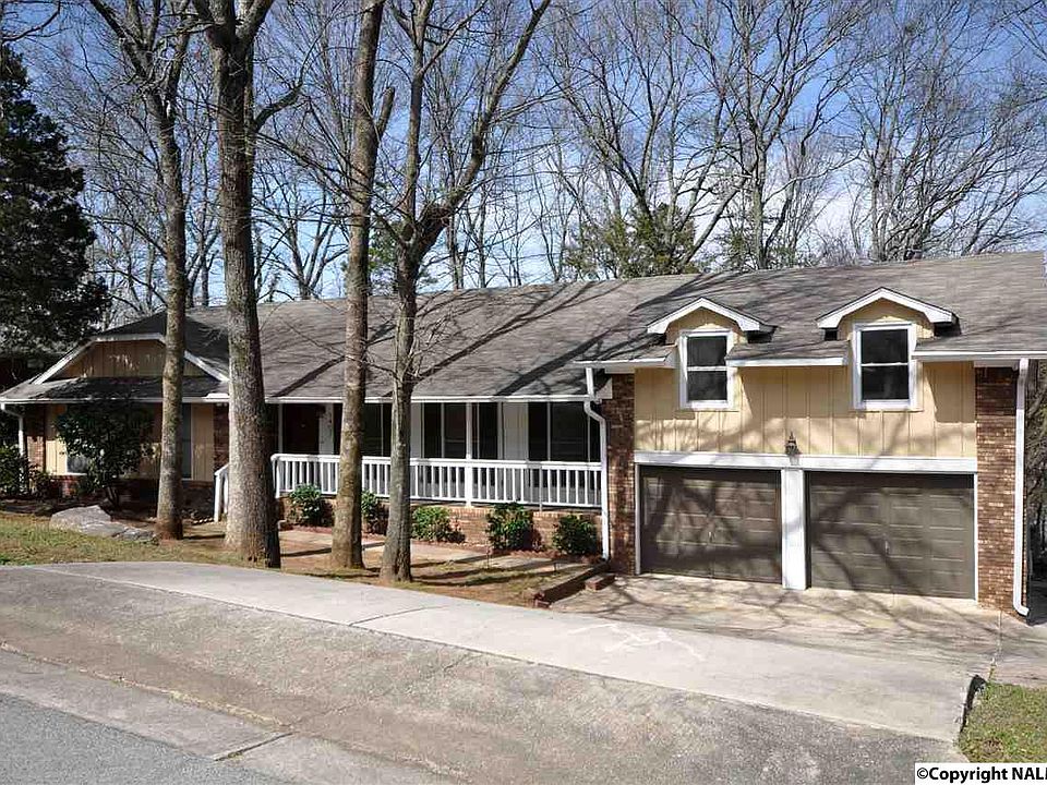 1st image of 1407 Governors Pl SE