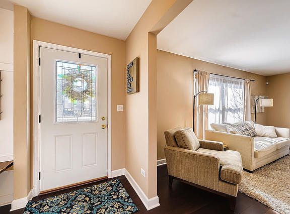 3rd image of 1629 Eddy Ln
