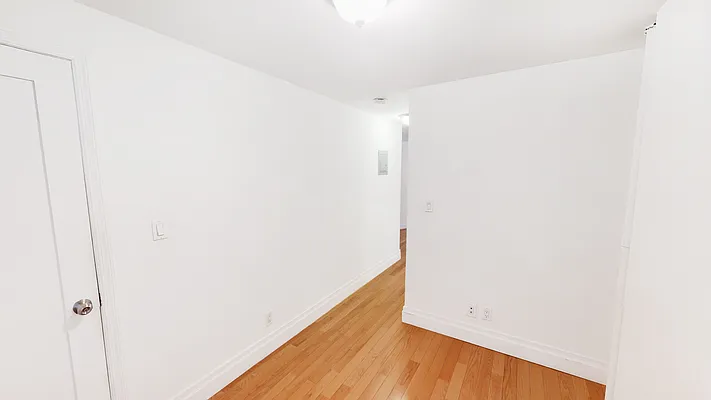 Rented by Keller Williams NYC | media 28