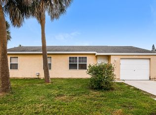 2913 SE Ironton Ave, Port Saint Lucie, FL 34952