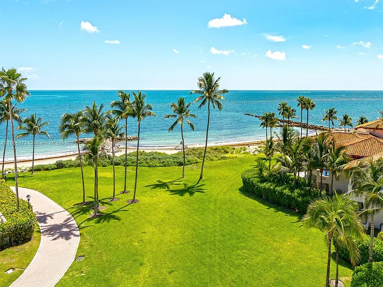 19251 Fisher Island Dr #19251 — Photo 15