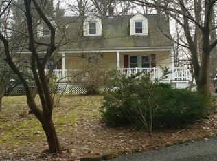 180 Beacon Hill Rd, Morganville, NJ 07751