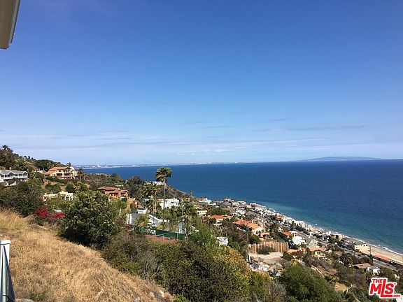 2nd image of 3339 Rambla Pacifico