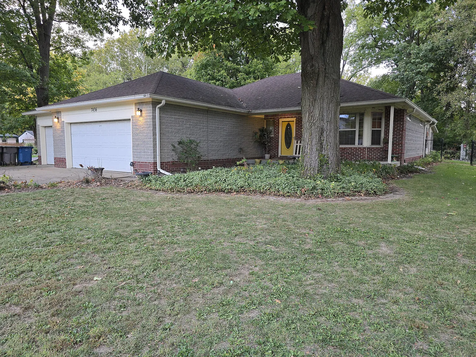 7436 English Ave — Photo 1