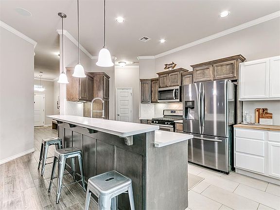 4th image of 6604 NW 158th St